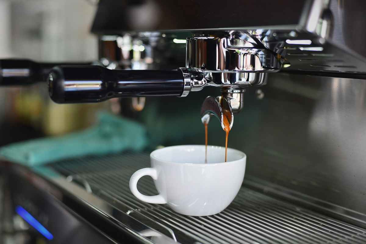 Ekspres do kawy – na co zwracać uwagę przy zakupie ekspresu do kawy